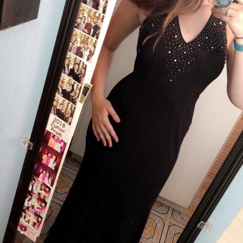 Black sparkly prom dress